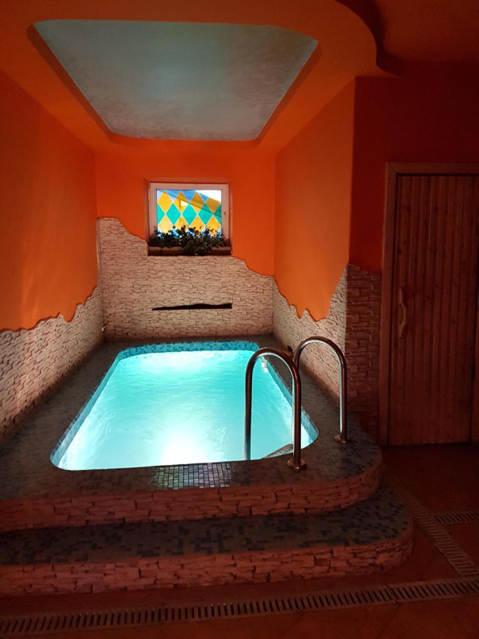 Apartament Erfolg 12 陶格夫匹尔斯 外观 照片